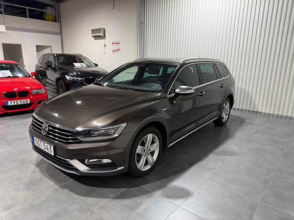 Volkswagen Passat Alltrack 14 of 19