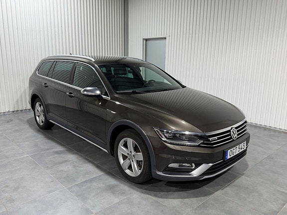 Volkswagen Passat Alltrack 15 of 19