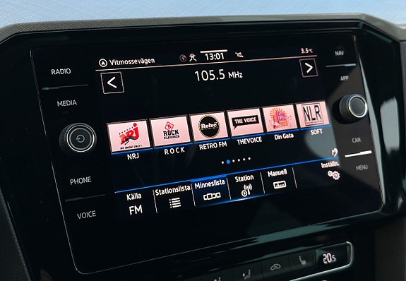 Volkswagen Passat 24 of 28