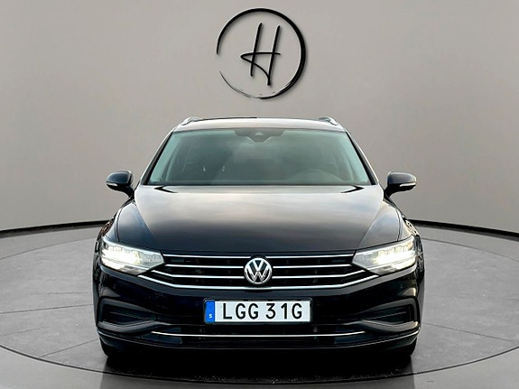 Volkswagen Passat 3 of 5