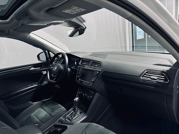 Volkswagen Tiguan 10 of 25