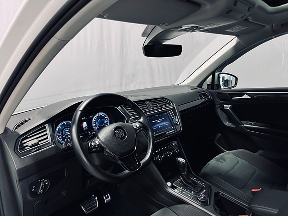 Volkswagen Tiguan 8 of 25