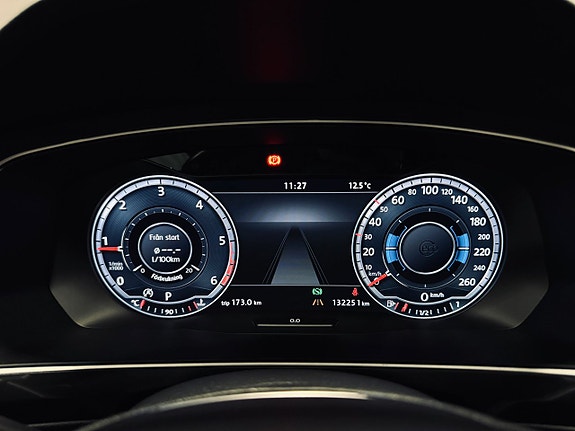 Volkswagen Tiguan 17 of 25