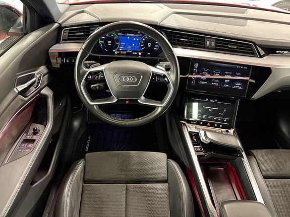 Audi e-tron 16 of 20