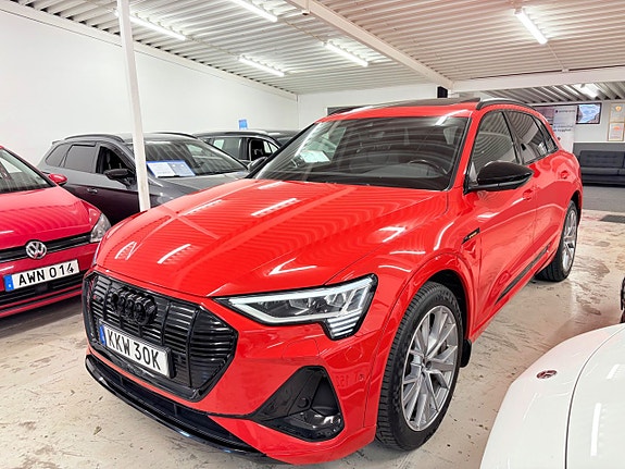 Audi e-tron 3 of 20