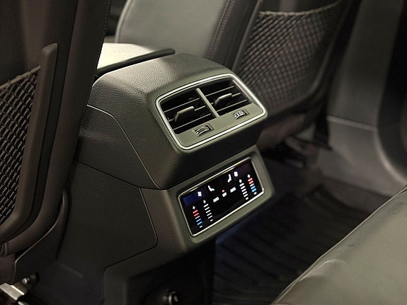 Audi e-tron 13 of 20
