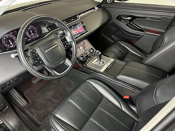Land Rover Range Rover Evoque 11 of 26