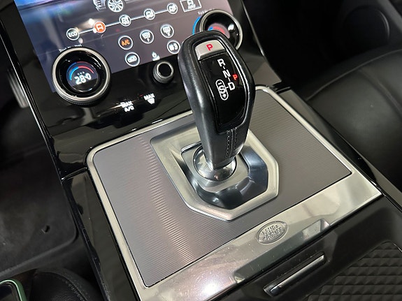 Land Rover Range Rover Evoque 25 of 26