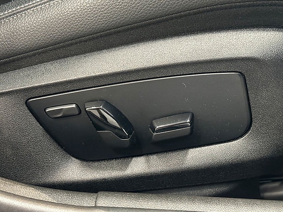 BMW 530e 10 of 12