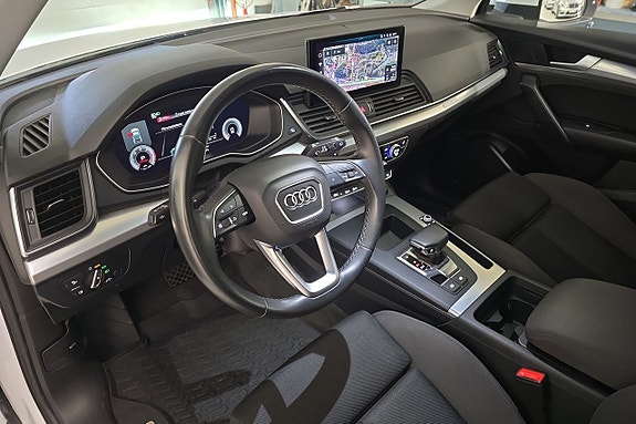 Audi Q5 6 of 23