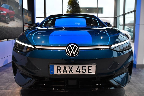 Volkswagen ID.7 2 of 5
