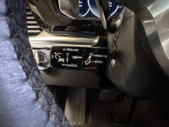 Porsche Panamera 4 10 of 11