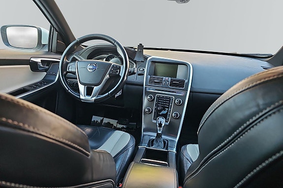 Volvo XC60 10 of 10