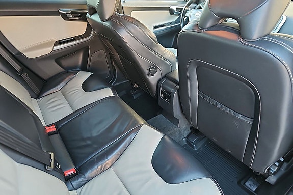 Volvo XC60 9 of 10