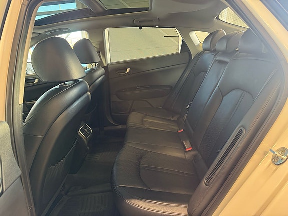 Kia Optima 14 of 17