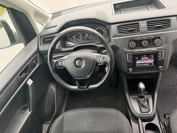 Volkswagen Caddy 10 of 13