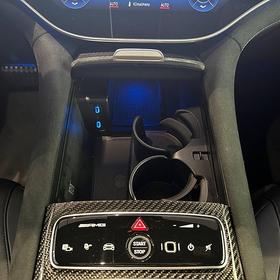 Mercedes-Benz EQE43 SUV 17 of 17