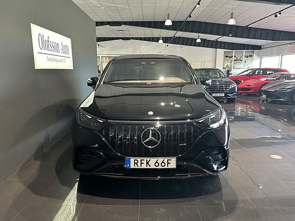 Mercedes-Benz EQE43 SUV 2 of 17