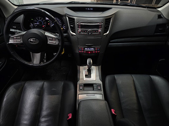 Subaru Legacy 7 of 13