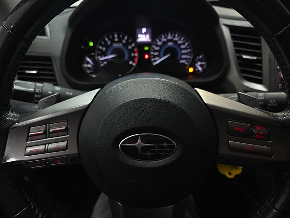 Subaru Legacy 11 of 13