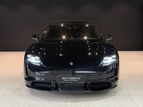 Porsche Taycan Turbo 2 of 5