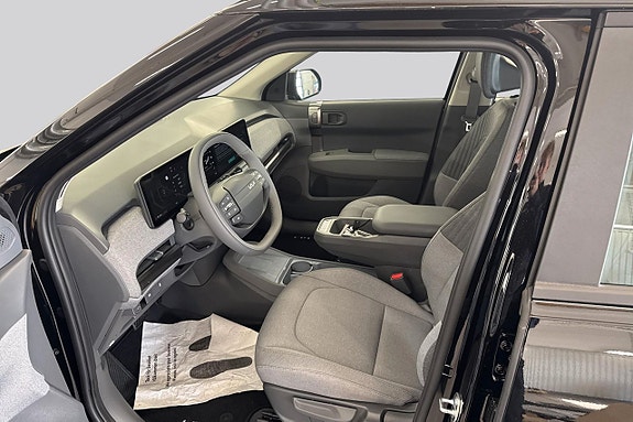 Kia EV3 8 of 15