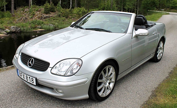 Mercedes-Benz SLK230