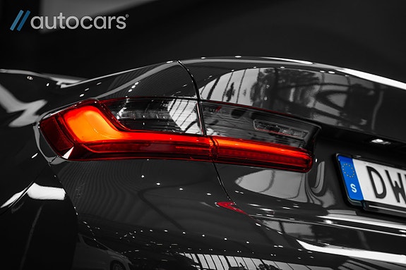 BMW 330i 13 of 30