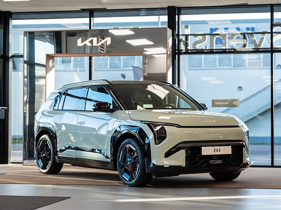 Kia EV3 2 of 5