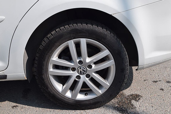 Volkswagen Touran 22 of 22