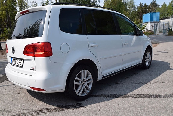 Volkswagen Touran 5 of 5