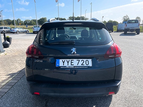 Peugeot 2008 4 of 5