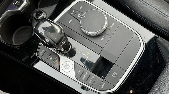 BMW 118i 22 of 30