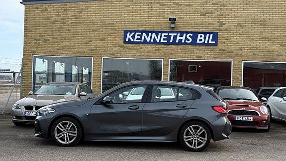 BMW 118i 7 of 30