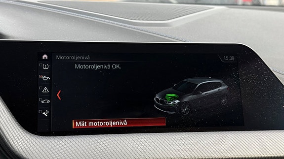 BMW 118i 27 of 30