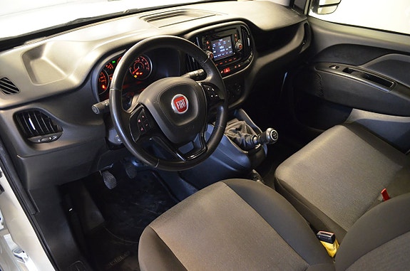 Fiat Doblo 2 of 5