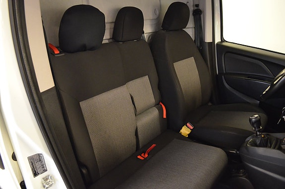 Fiat Doblo 10 of 15