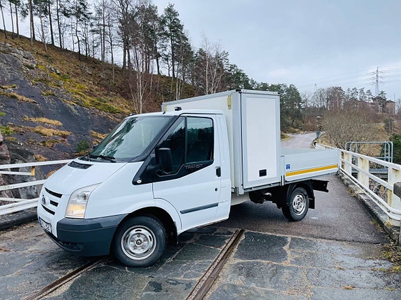 Ford Transit 3 of 5
