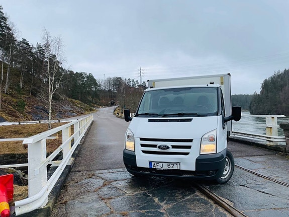 Ford Transit 2 of 5