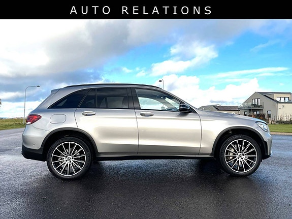Mercedes-Benz GLC300 de 10 of 11