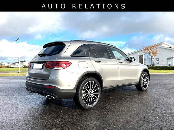 Mercedes-Benz GLC300 de 5 of 5
