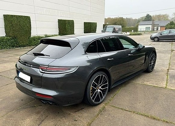 Porsche Panamera Turbo S 2 of 5
