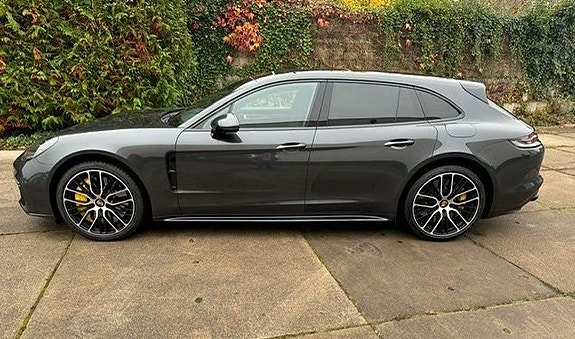 Porsche Panamera Turbo S 3 of 5