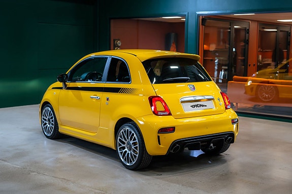 Abarth 595 3 of 5
