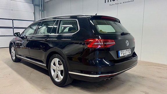 Volkswagen Passat 4 of 5