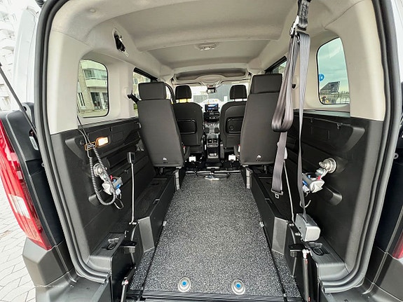 Peugeot Rifter 16 of 30