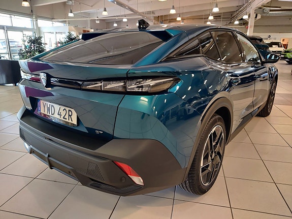 Peugeot 408 4 of 5