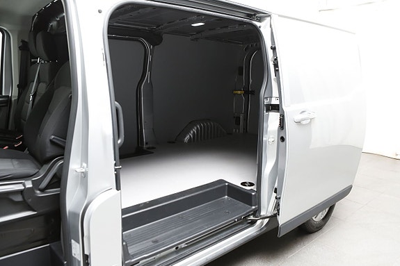 Maxus e-Deliver 7 8 of 21
