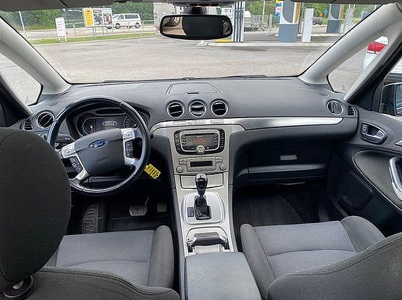 Ford S-MAX 5 of 5