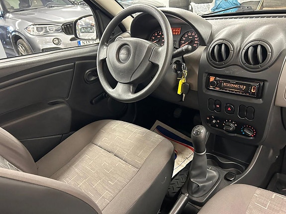 Dacia Sandero 17 of 25